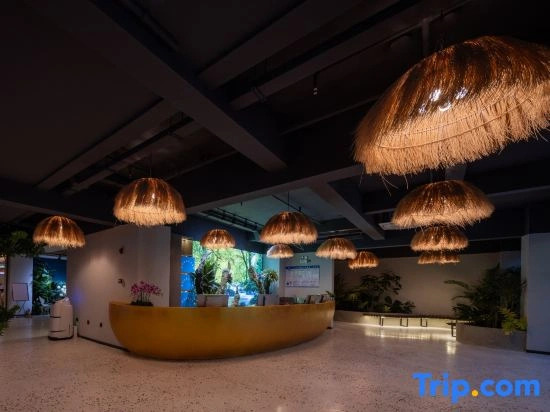 Huaxi Nalai • Milin Aesthetic Hotel Serene & Luxe (Jinghong Manting Park Riverside Night Market)