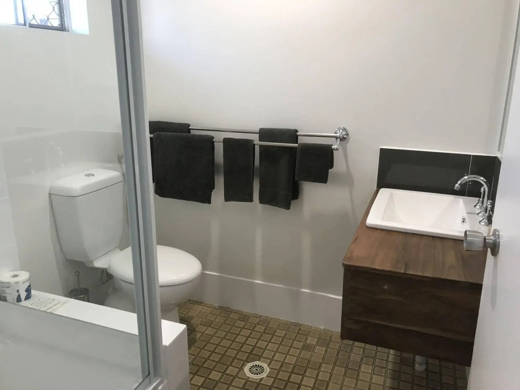 Cooks Endeavour Motor Inn Tweed Heads near Gold Coast Airport