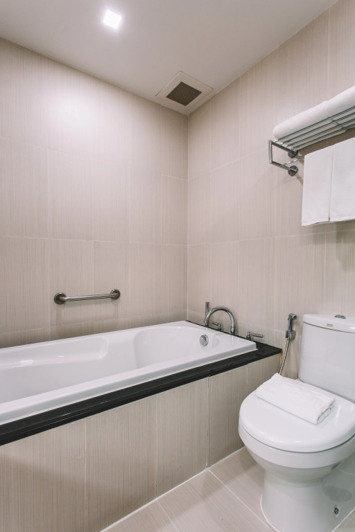 Adelphi Suites Bangkok
