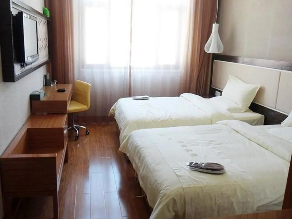 Yunlong Hotel