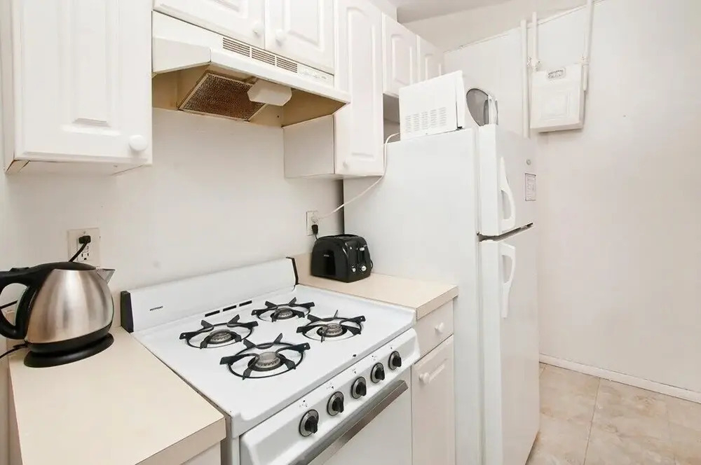 Spacious 2 BR - Upper East / 329#13