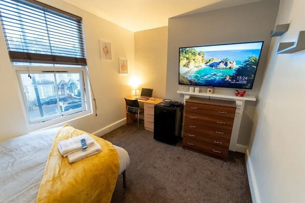 121 Pershore road B5 Private rooms in large guest house