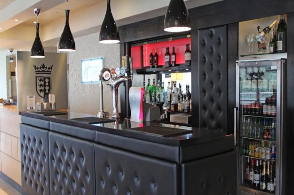 Holiday Inn Express, Chester Racecourse by IHG