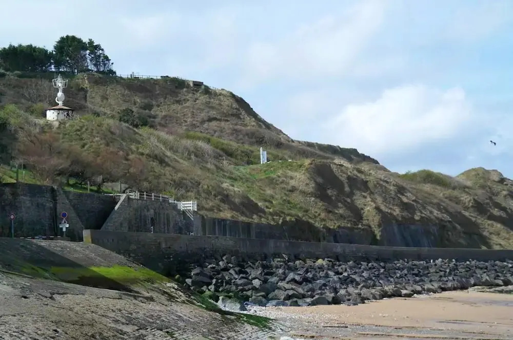 Apartment With one Bedroom in Port-en-bessin-huppain, With Wonderful sea View and Wifi - 6 km From the Beach