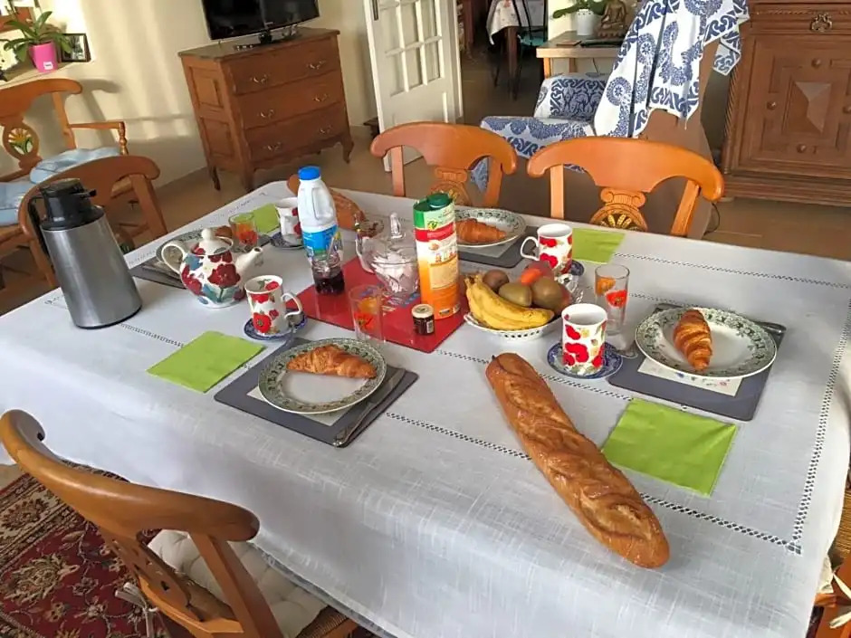Chez Monique