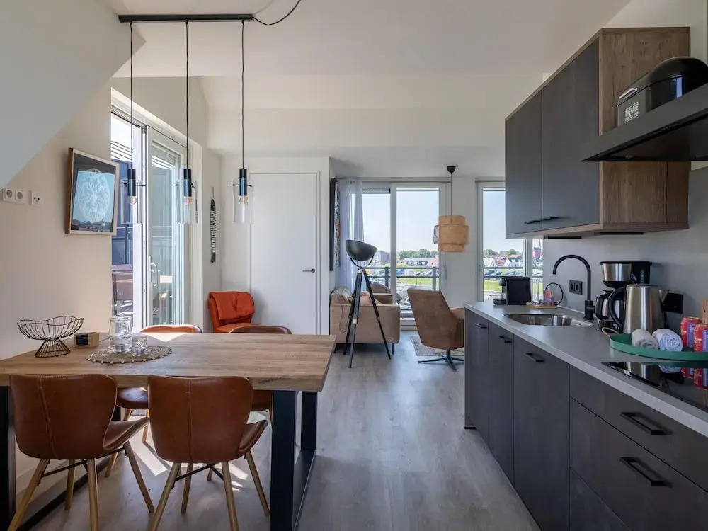 Seaside Getaway, Sint-annaland