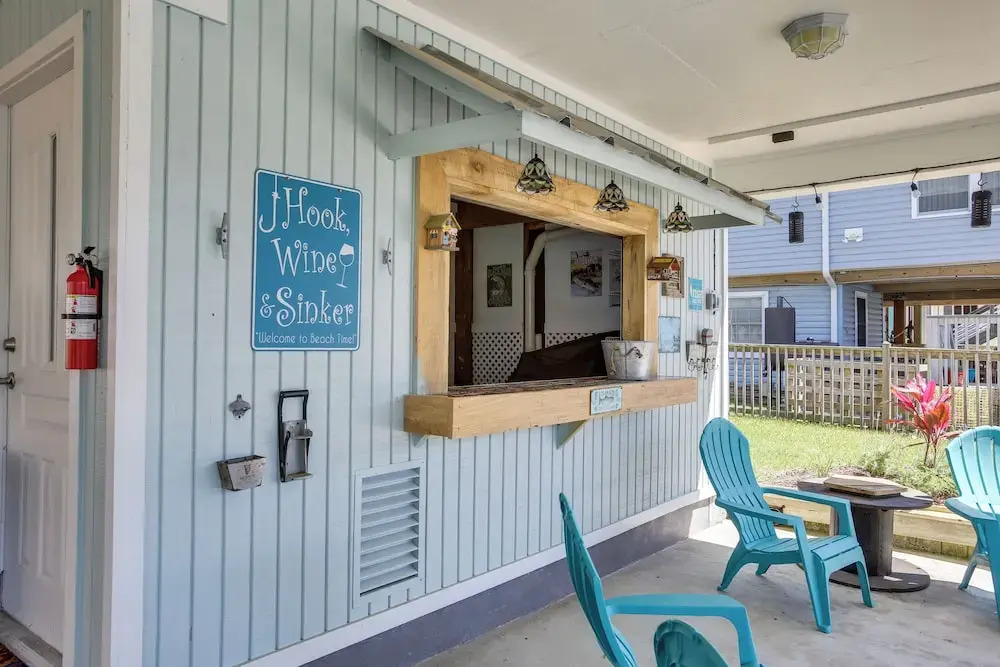Jamaica Beach Canal Home w/ Private Boat Dock!