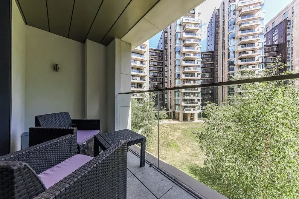 Paddington Ex LUX Flat