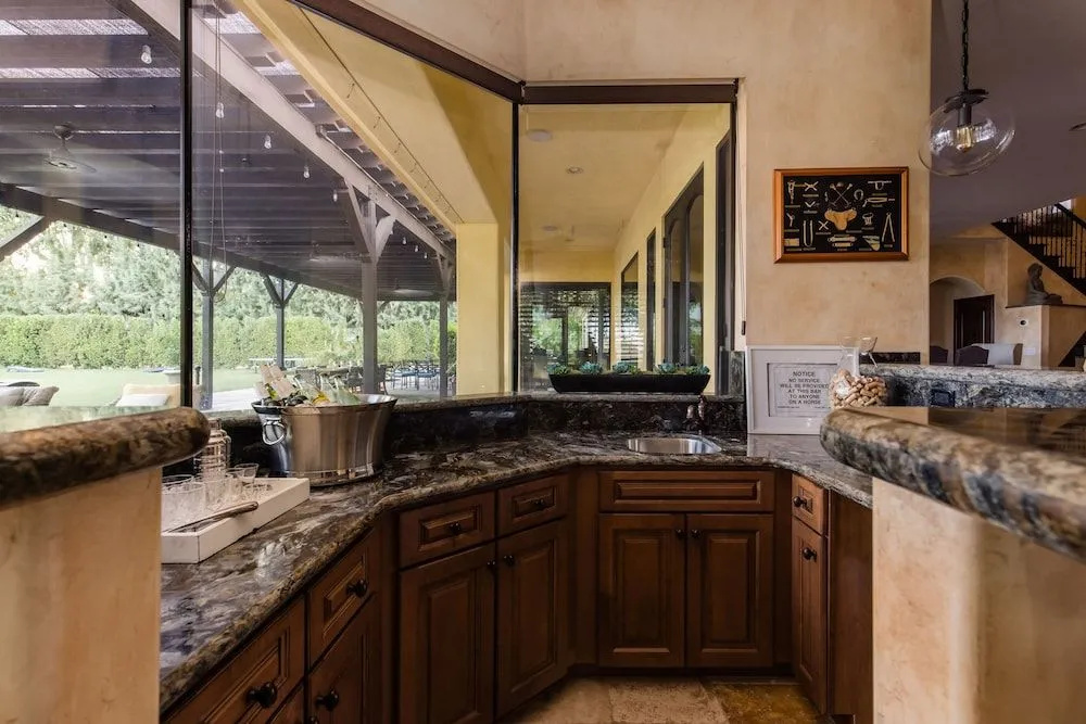 Castillo by AvantStay Mediterranean-Style Estate w Spacious Yard