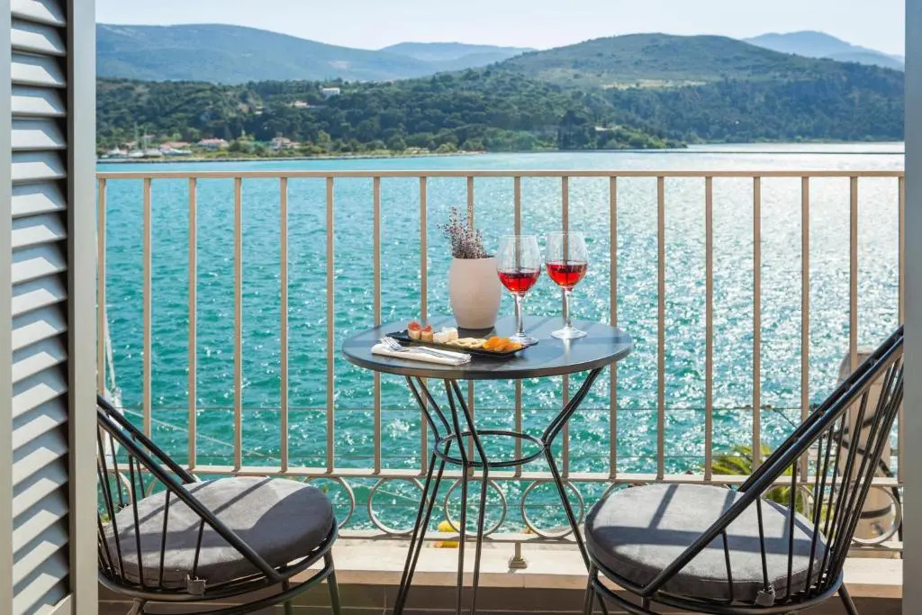 Argostoli Marina Suites
