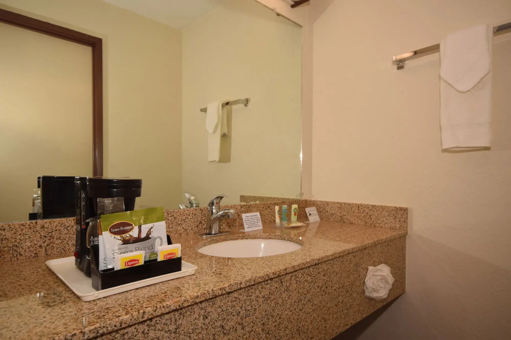 Quality Inn near Mammoth Mountain Ski Resort