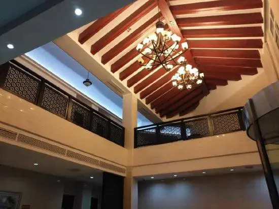 Yancheng Riyuehu Holiday Hotel
