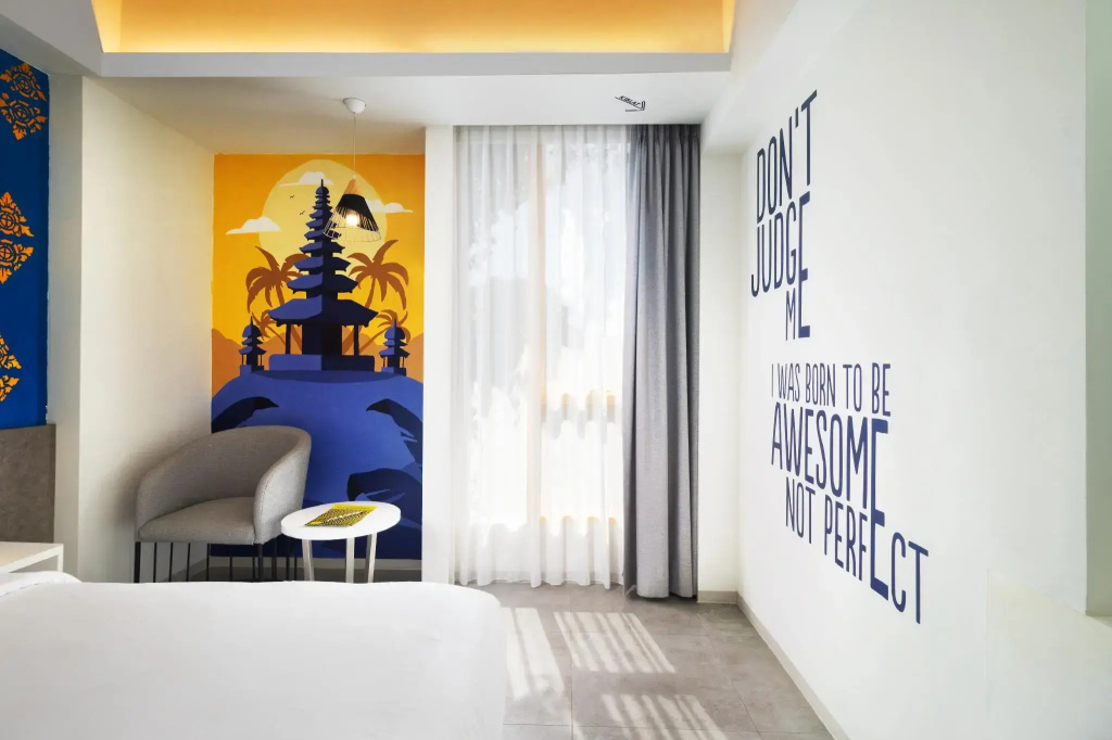 YELLO Hotel Kuta Beachwalk Bali