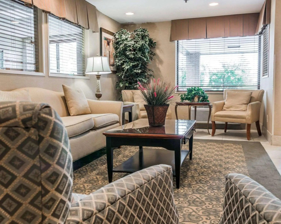 Wingate by Wyndham Utica
