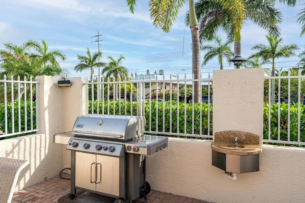 Bay to Beach C1 by Coastal Vacation Properties
