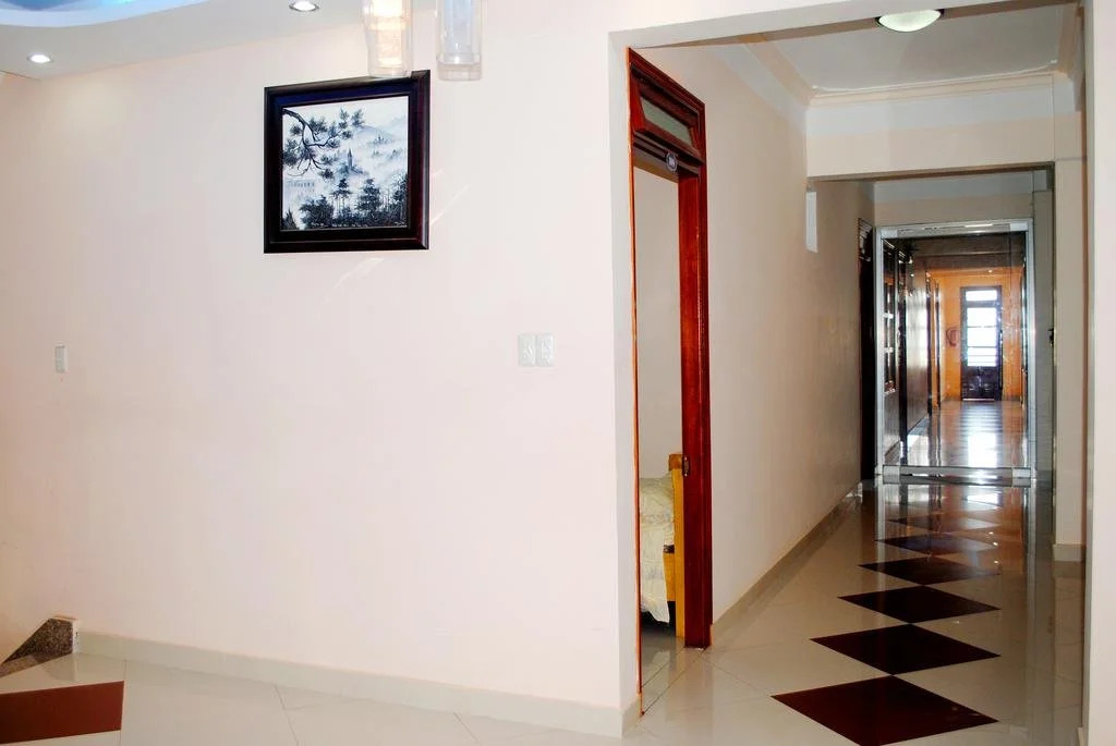 HT House