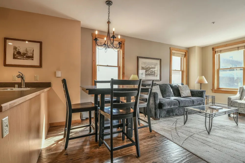 Buffalo Lodge 8342 by SummitCove Vacation Lodging