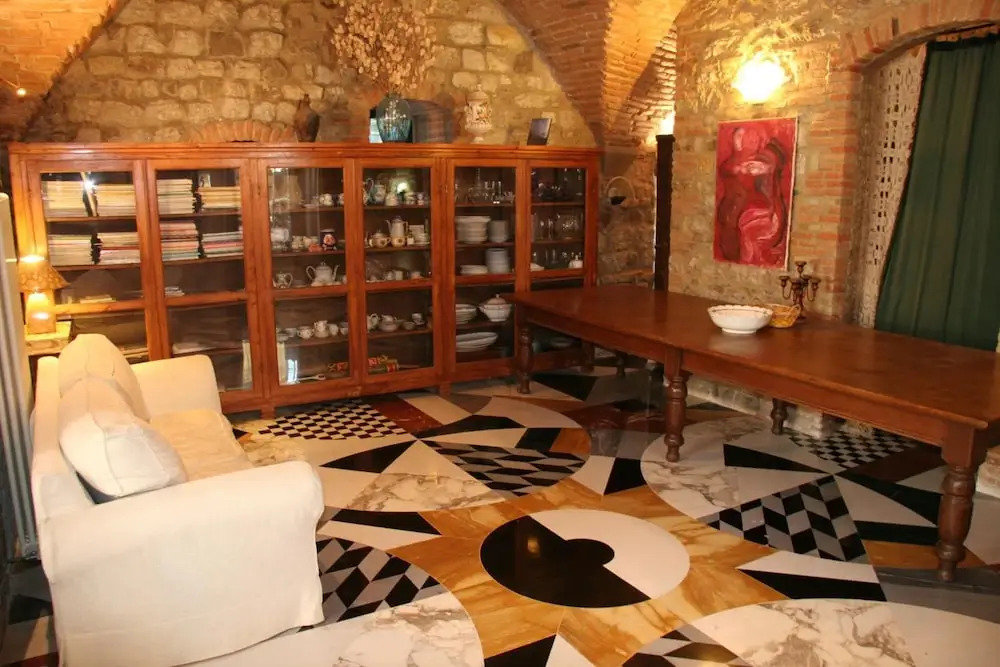 Borgo Medievale di Poggio Alla Pieve Relais, Food & Art
