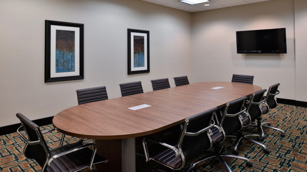 Holiday Inn Hotel & Suites Edmonton Airport Conference Centre by IHG