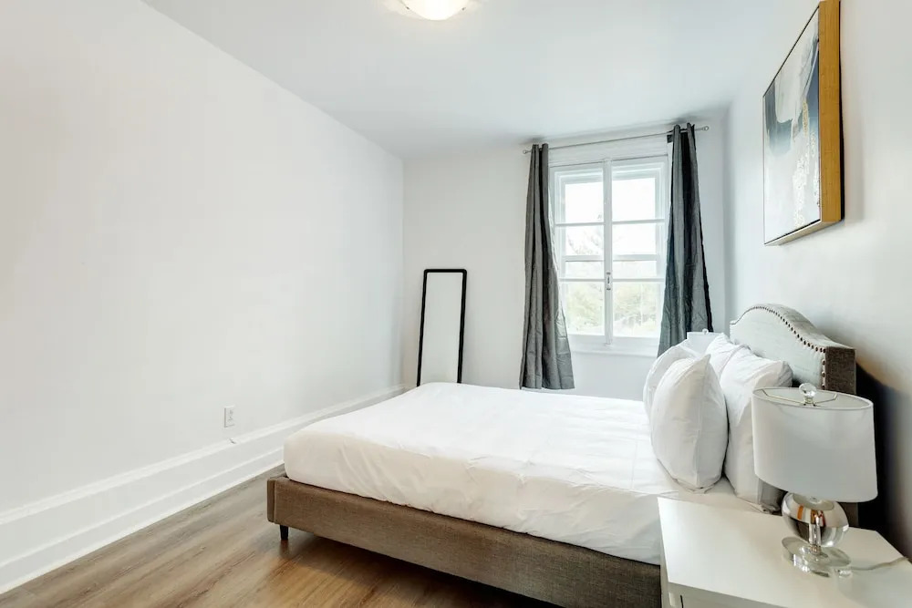 Atwater Market Apartments by Hometrotting