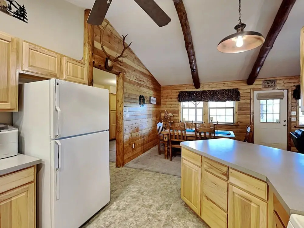 4 Bears 1 Cave by Ryson Vacation Rentals