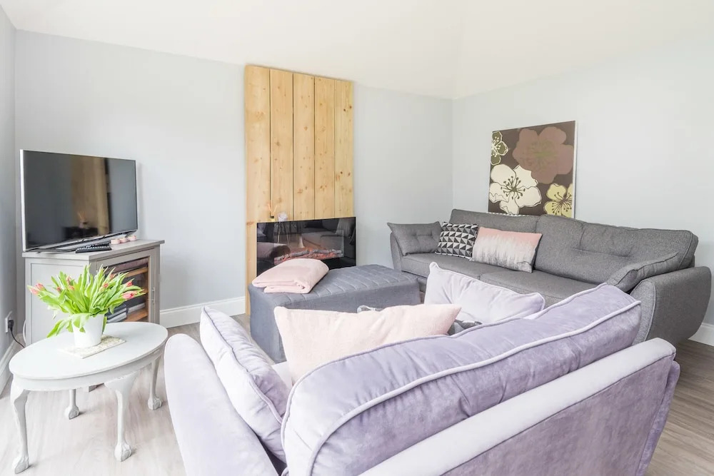 Stylish Family Home by Twickenham Stadium