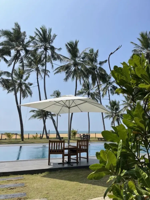 SOLUNA BEACH RESORT