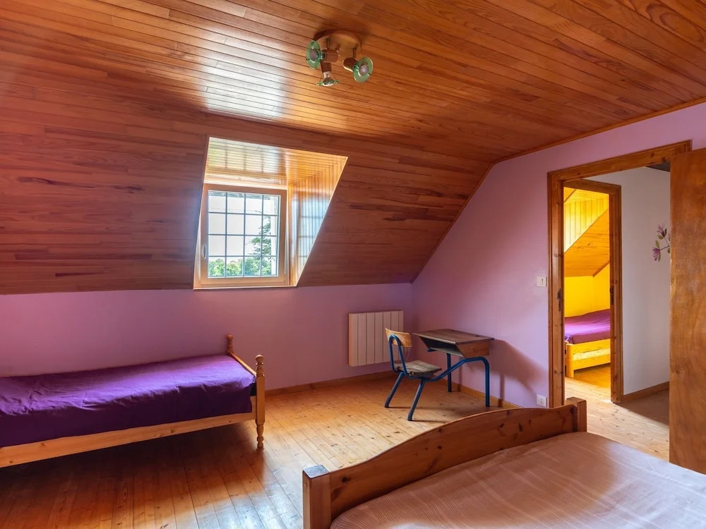 Modern holiday home in Plouhinec