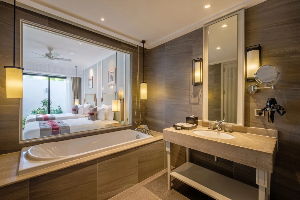 Renaissance Danang Hoi An Resort & Spa