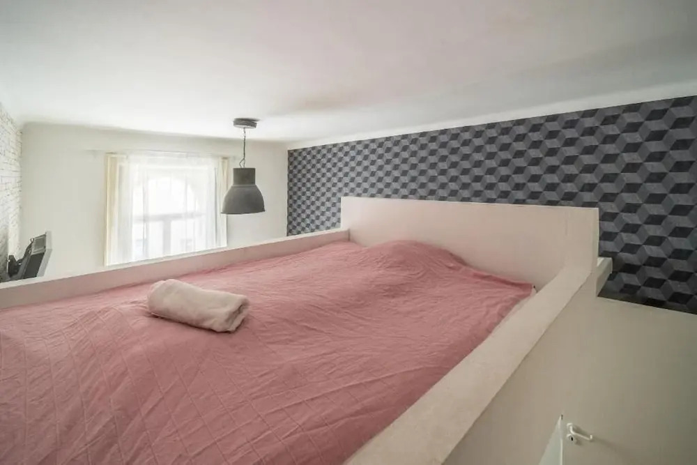 Susan Apartment near Blaha Lujza Square