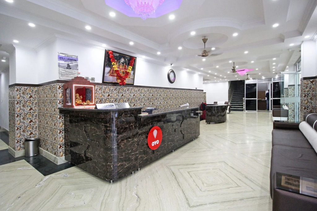 OYO 5876 Hotel KS International