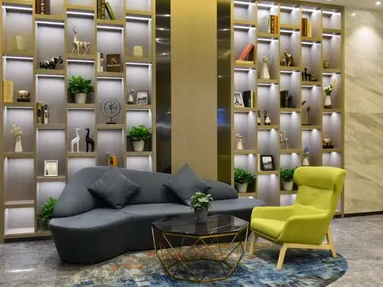 Bojin Hotel (Hubei Metro Station Branch, Luohu Port)