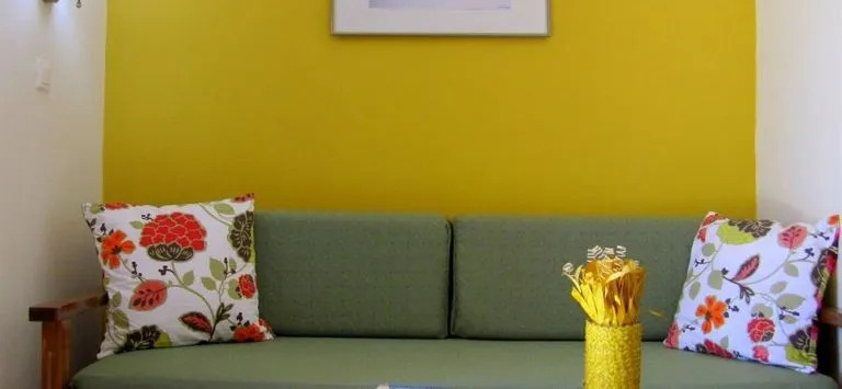 Cathrin Apartments & Studios