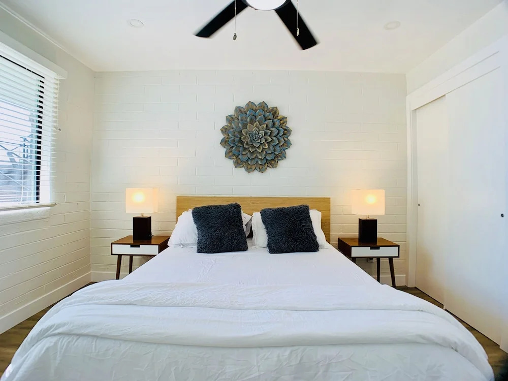 Primo Old Town Location with Heated Pool