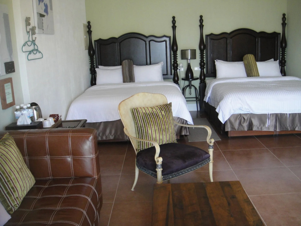 Desire and Satisfaction Bed and Breakfast