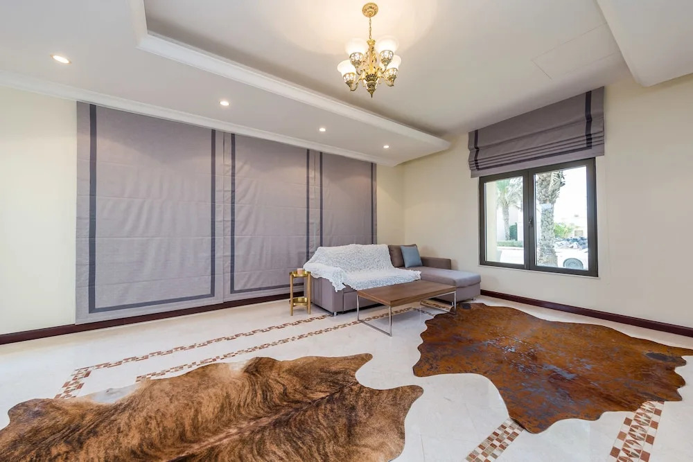 4 Bedroom Garden Villa at Frond O by Deluxe Holiday Homes