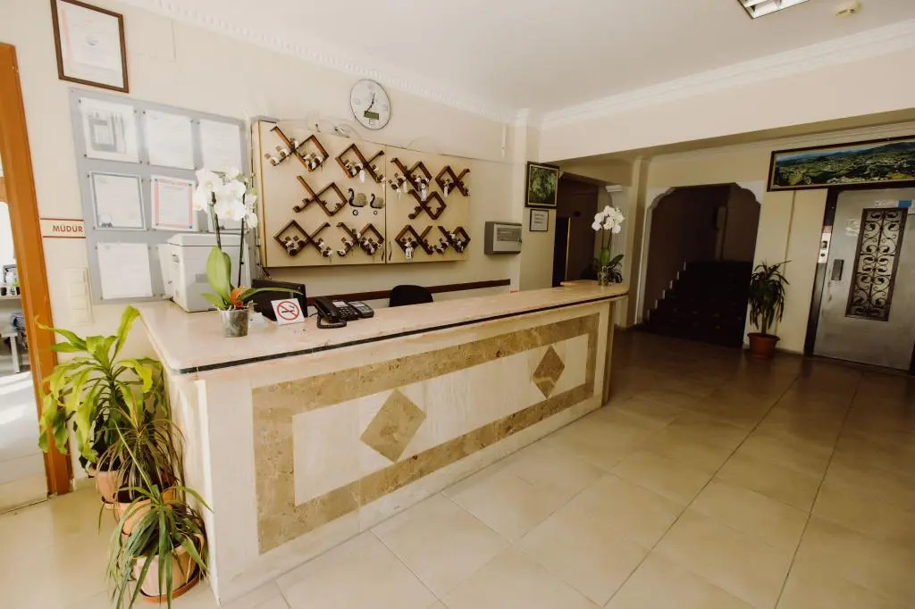 Ozalp Han Hotel