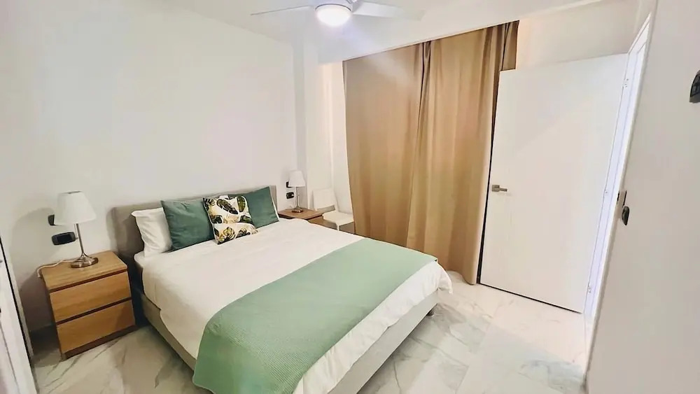Apartment With Pool And Golf View