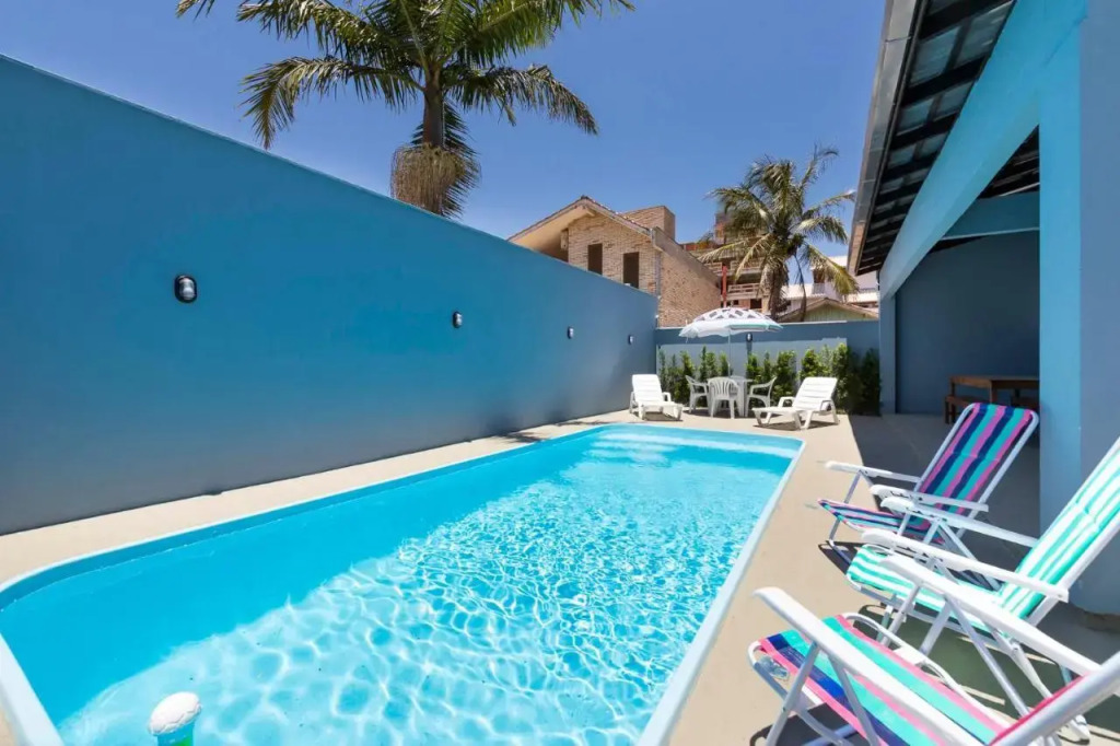 Casa Patta - 05 dormitórios, com piscina