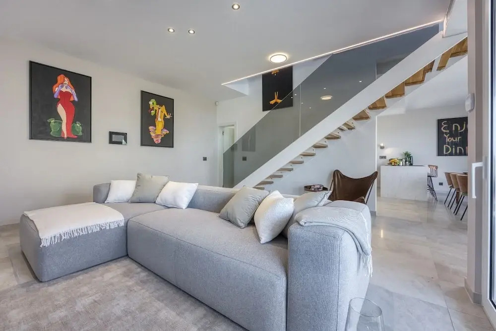 Luxury Seaview Villa Rosciola