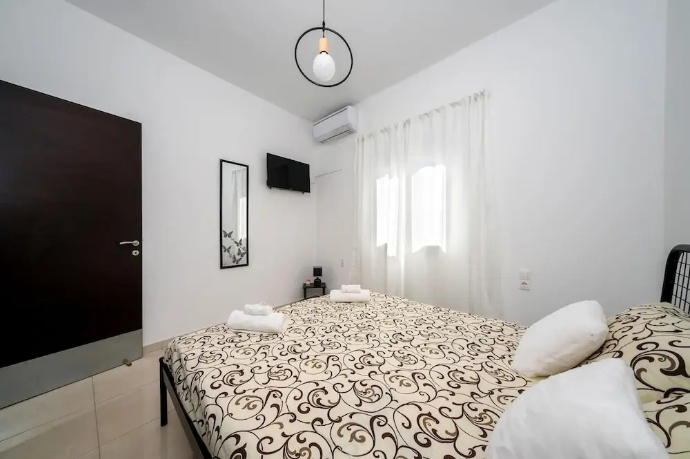 Mela s Home Agioi Deka