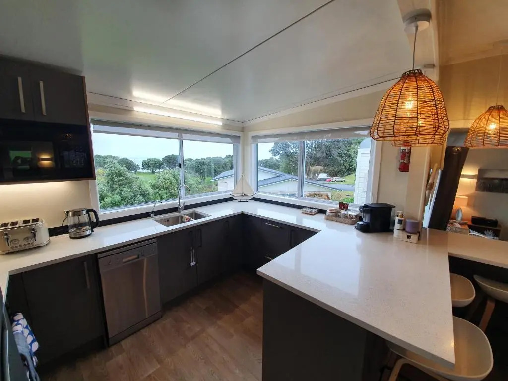 Stanmore Bay Beachfront Cottage