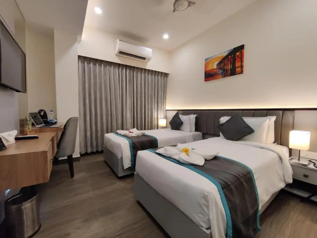 PARK IRIS HOTELS, Bharathi Nagar