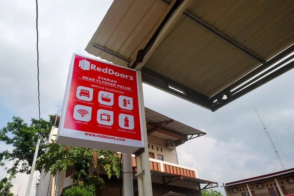 RedDoorz Syariah near Exit Toll Palur