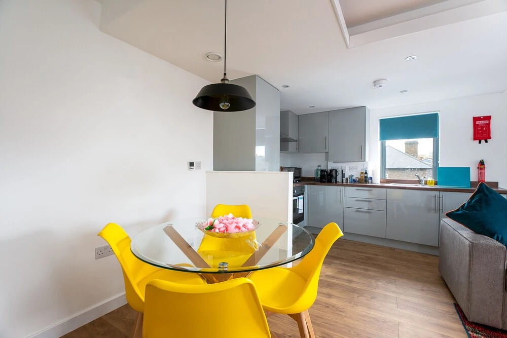 Kew Bridge Apartments