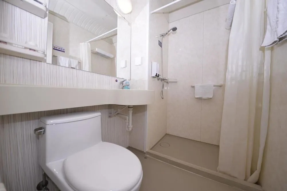 Orange Hotel (Jinan Quancheng Square Kuanhouli Branch)