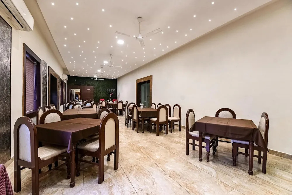 Hotel Surpin Palace