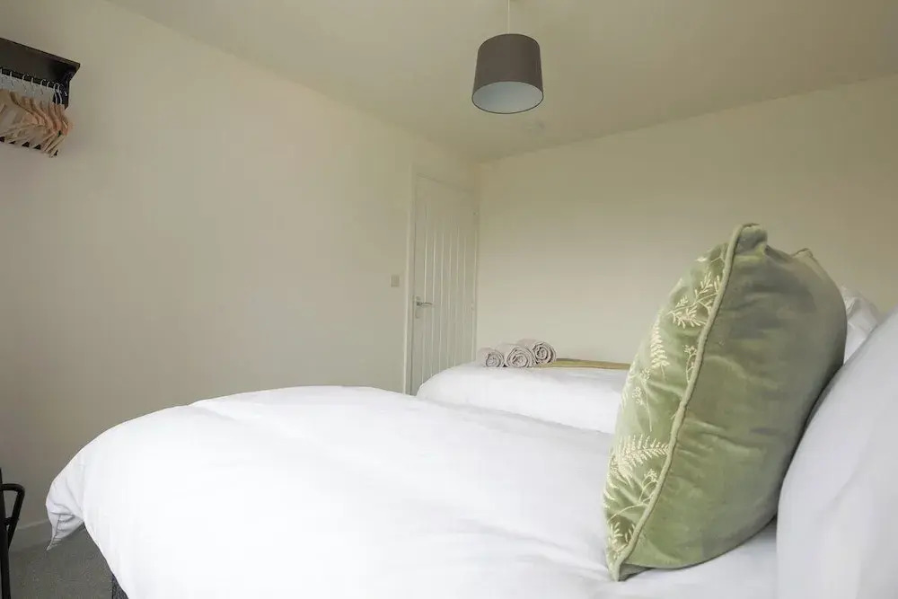 The Haven Modern 4-bed Home With Garden