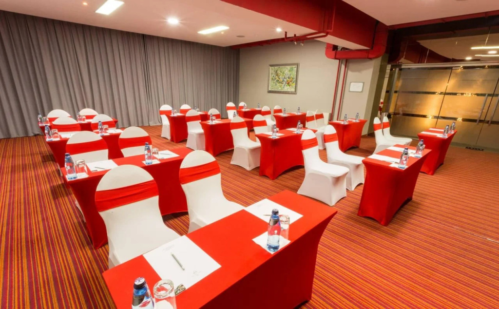 The Corporate Hotel and Resort in Nukht