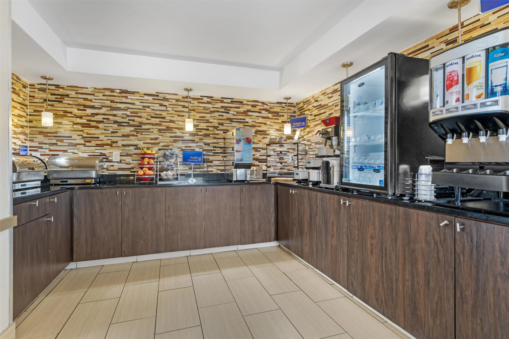 Best Western Center Inn